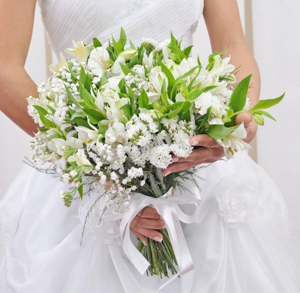 astromélia branca para casamento