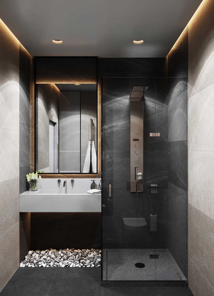 banheiro com iluminação embutida led