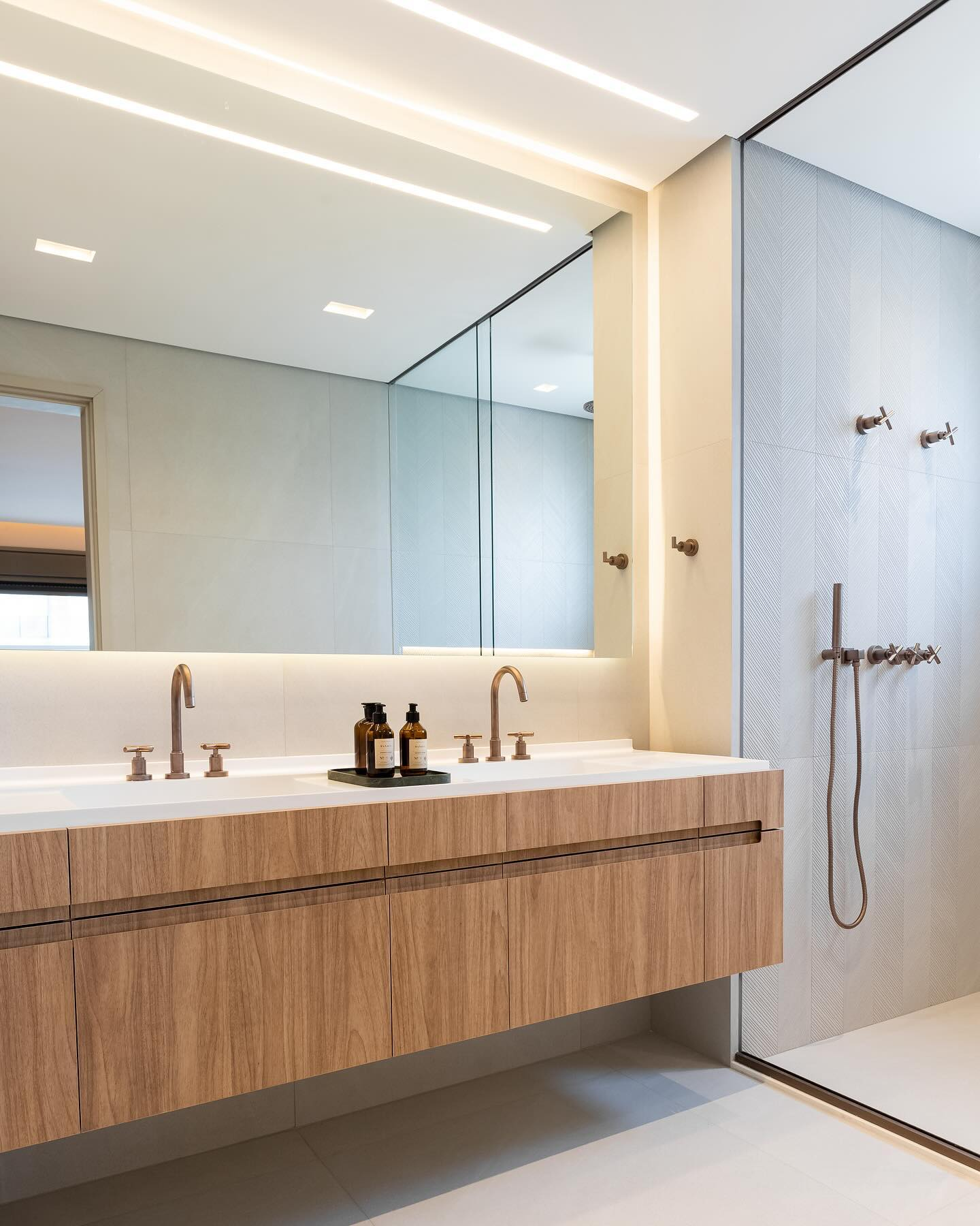 cores para banheiro minimalista