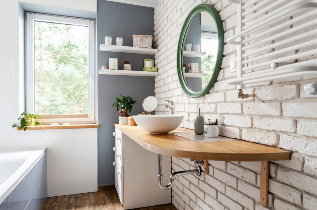 erros comuns ao decorar banheiro rústico