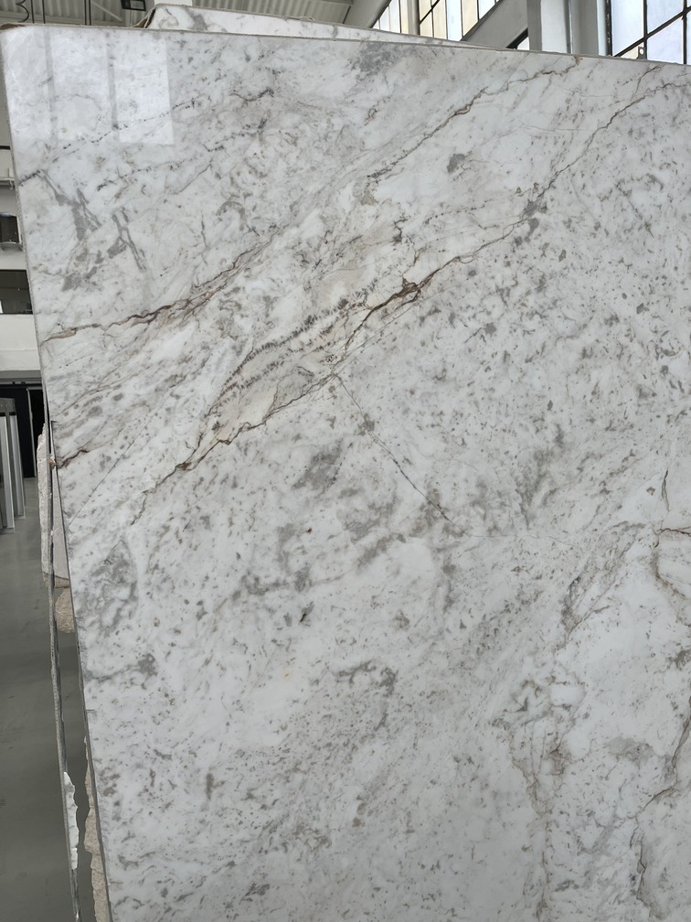 Mármore Branco Paraná para lareira