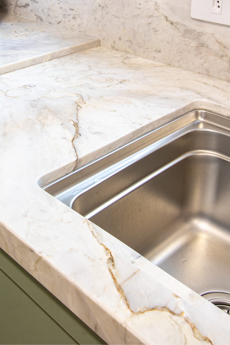 Mármore Branco Paraná bancada cozinha