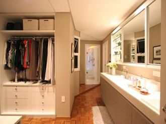 soluções para espaços pequenos closet banheiro