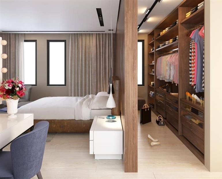 closet pequeno integrado ao banheiro