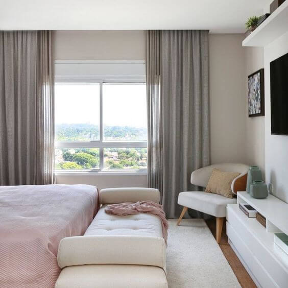 cortineiro de madeira