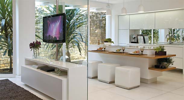 divisória cozinha americana e sala moderna