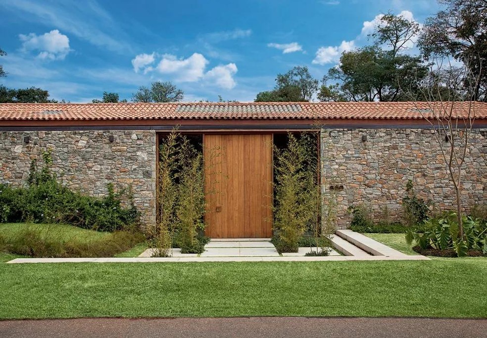 quanto custa muro e portão para casa