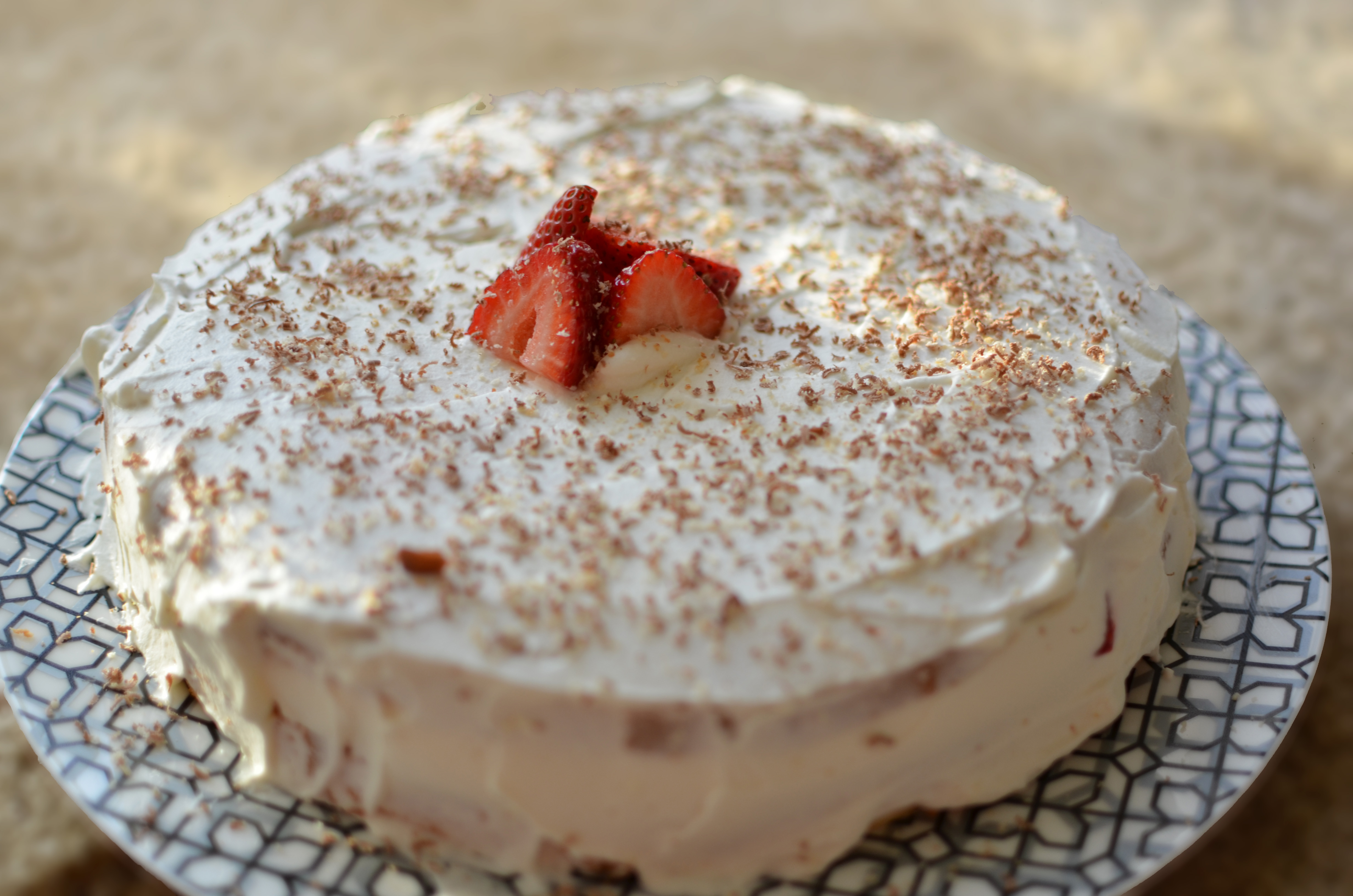 Bolo de chantilly com morango japonês