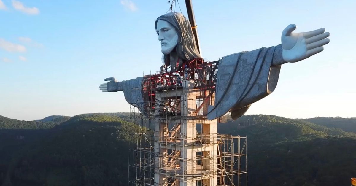 altura Cristo Protetor Encantado