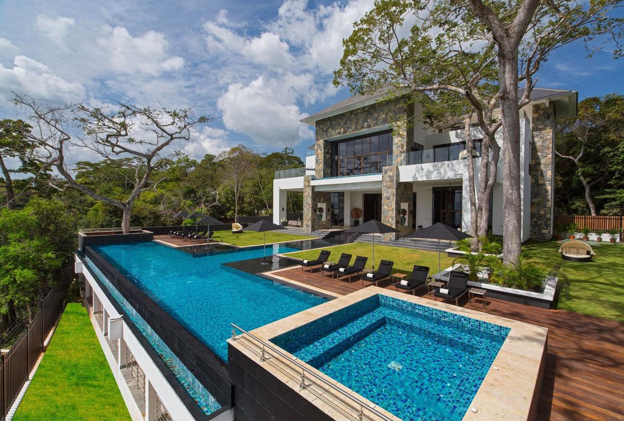 apartamento de luxo com piscina privativa