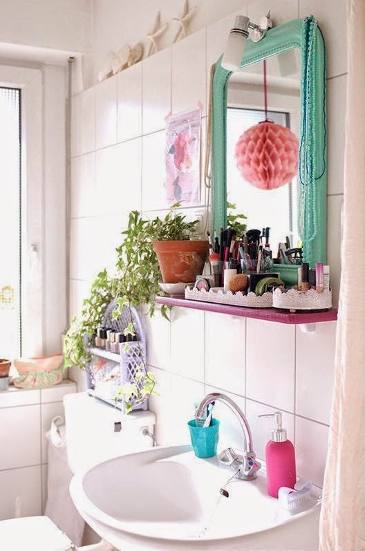 como organizar um banheiro pequeno