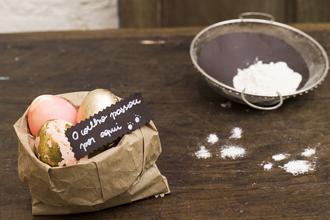 como fazer pegada de coelho com farinha