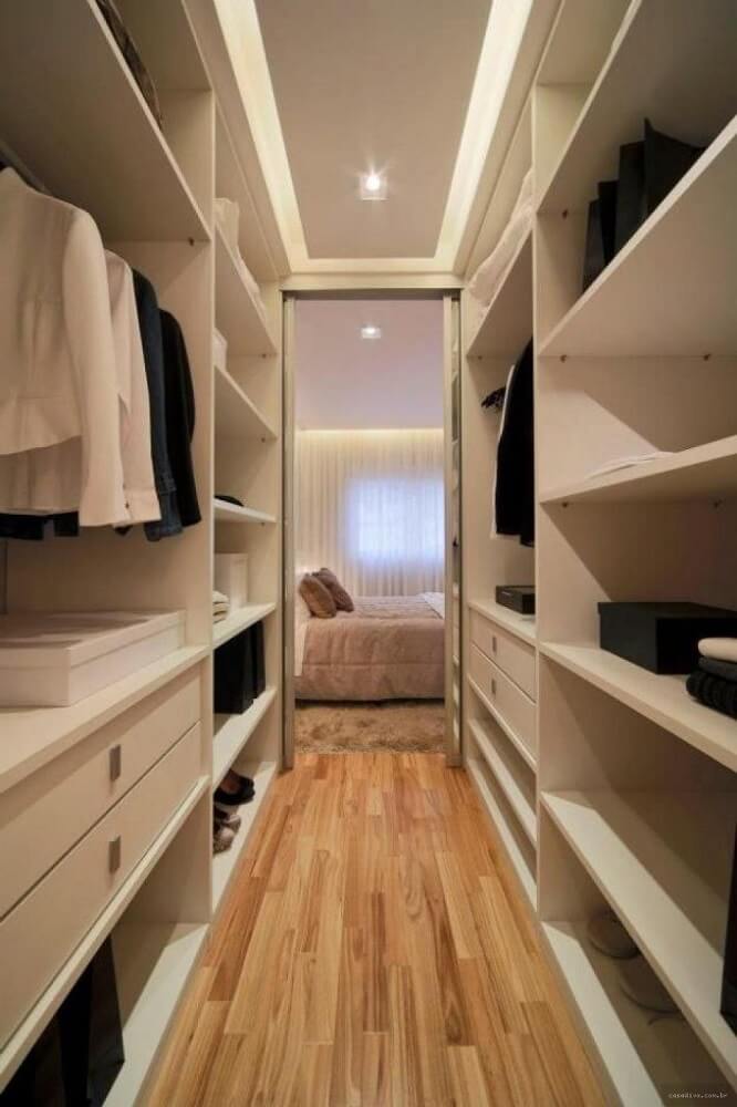 Closet compacto