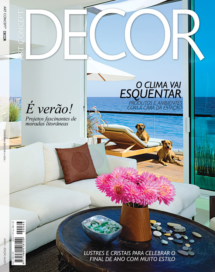 móveis e objetos decorativos em alta