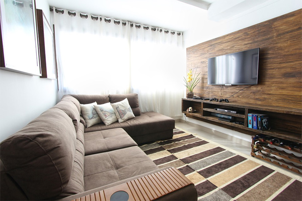 decoração sala rústica sofá marrom