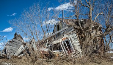 o que significa sonhar com casa desabando e eu estou dentro
