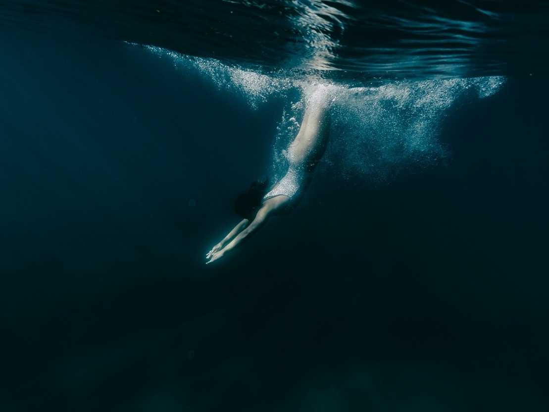sonhar com lugar desconhecido e sujo