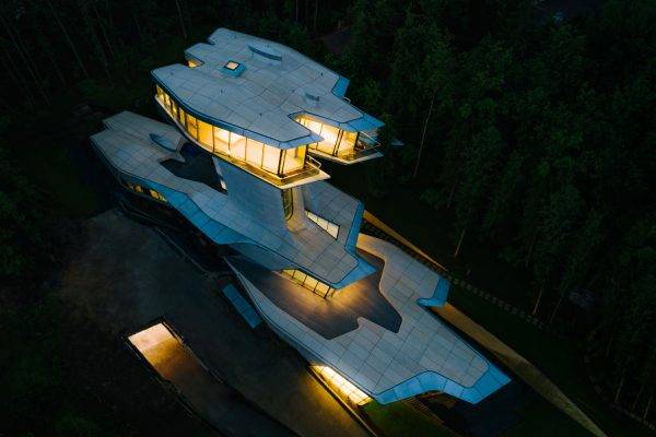 arquitetura desconstrutivista zaha hadid