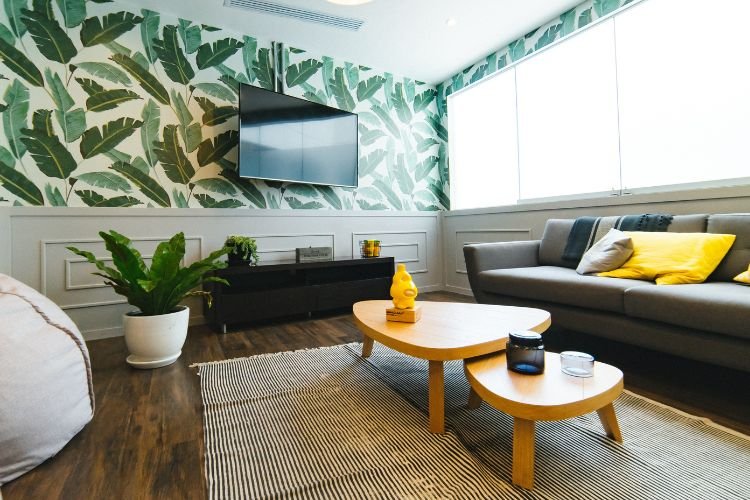 gallery wall tv