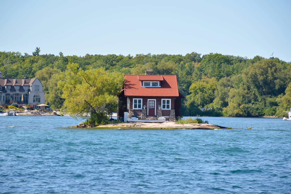 Hub Island