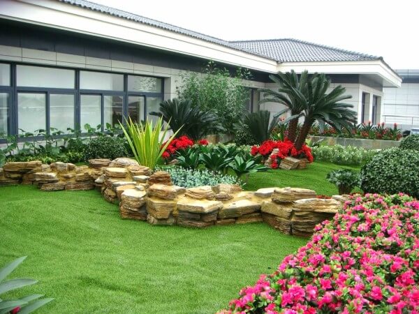 iluminação jardim fachada moderna