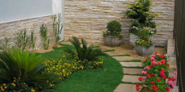 manutenção de jardim frontal