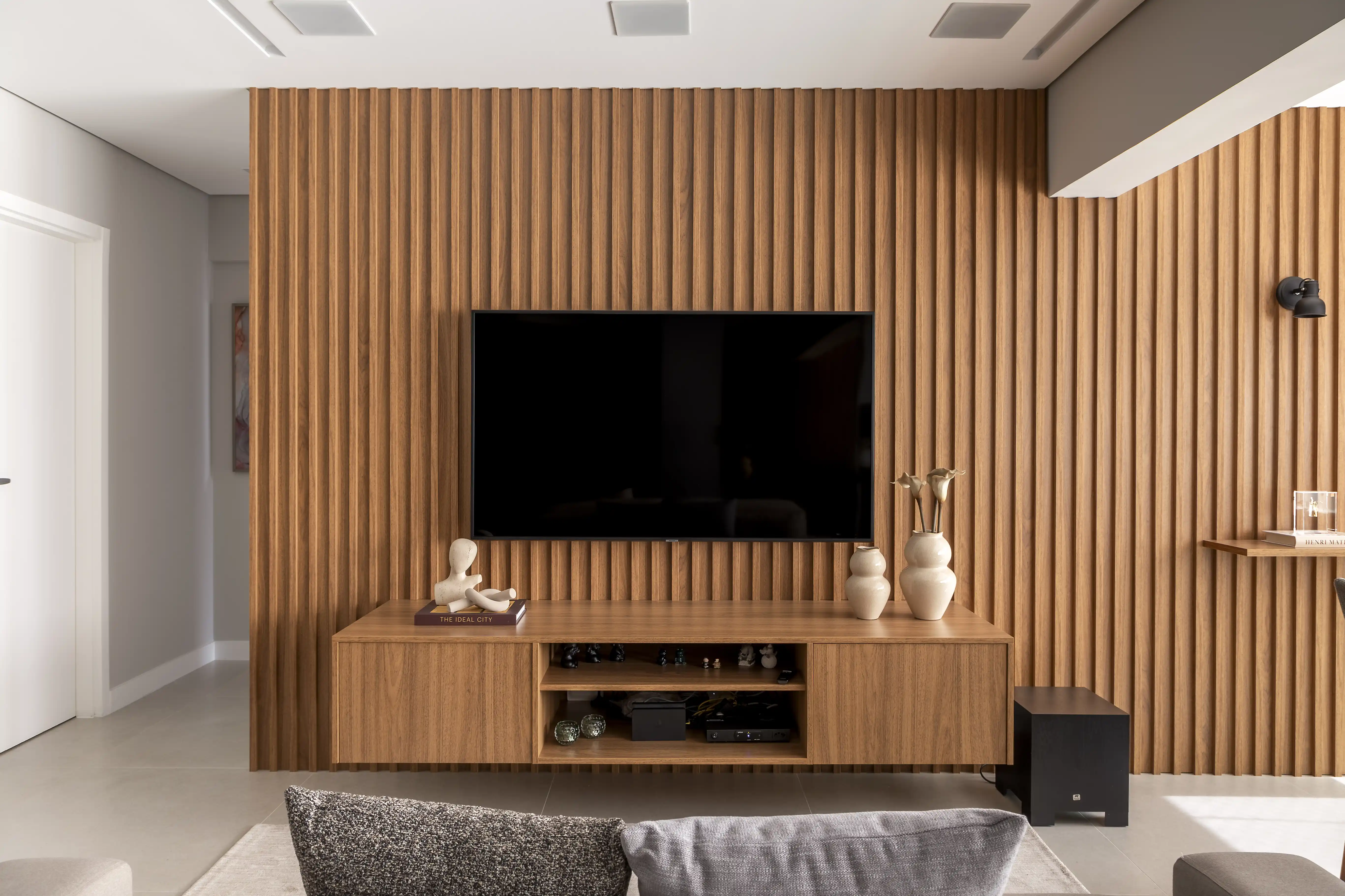 decoração sala ripado