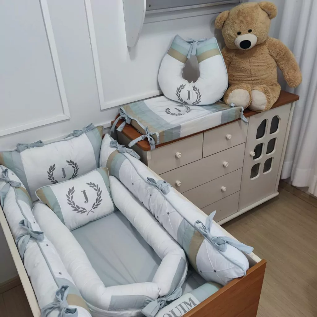 quarto de bebê com tema selva